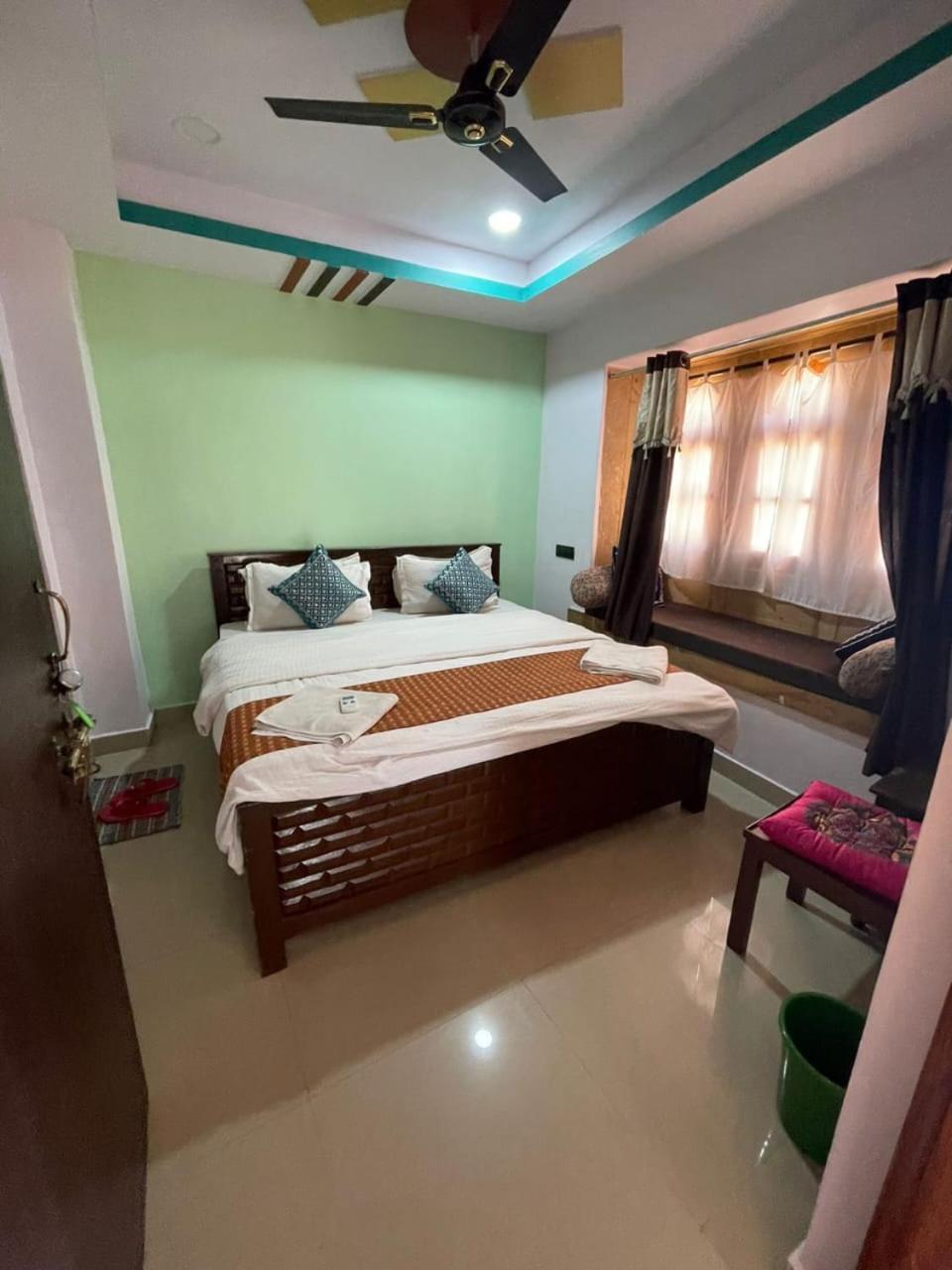 Hotel Neem Haveli Джайсалмер Экстерьер фото
