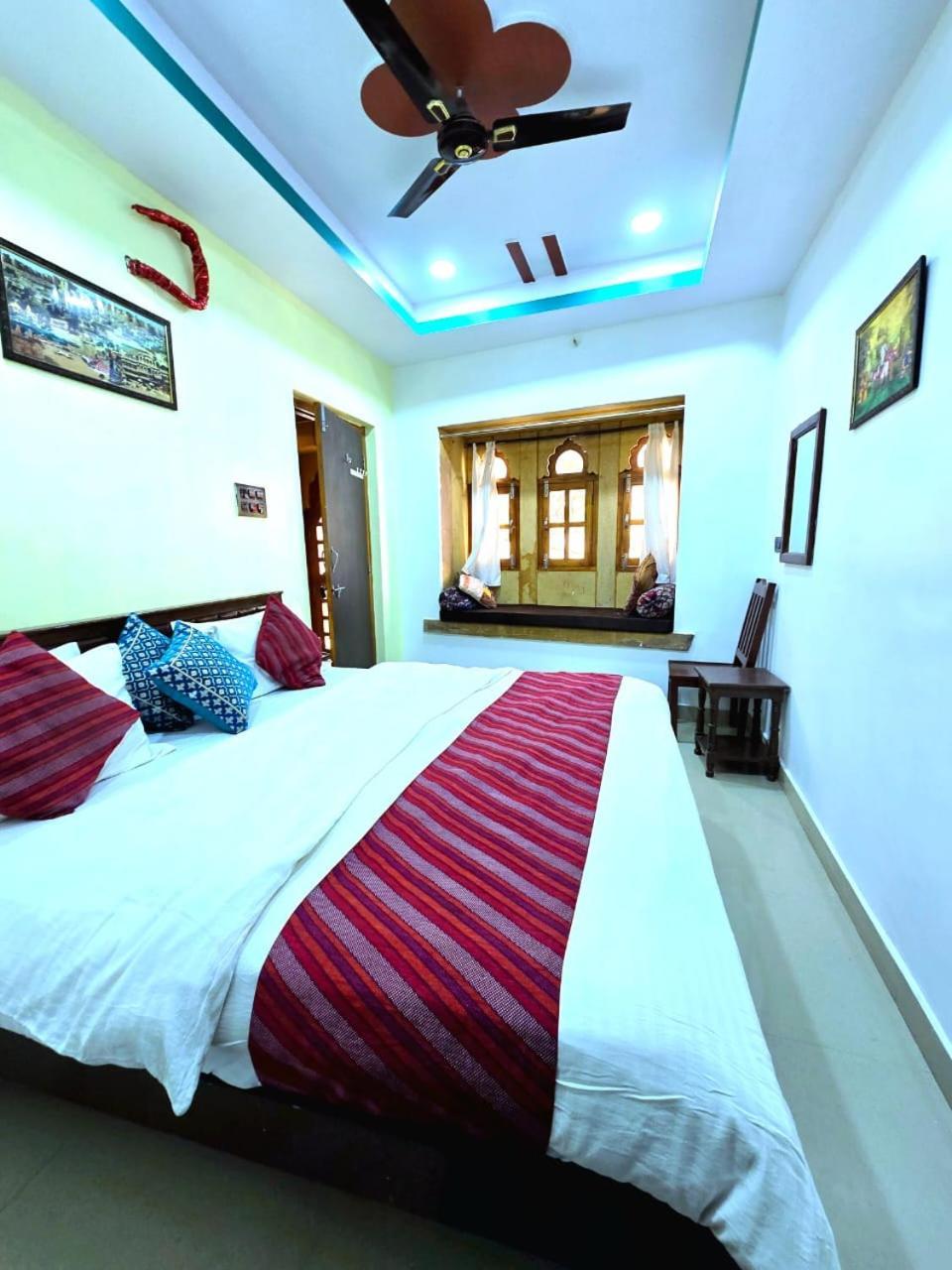 Hotel Neem Haveli Джайсалмер Экстерьер фото