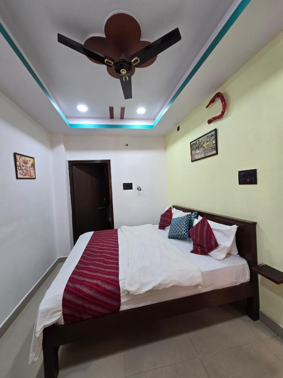 Hotel Neem Haveli Джайсалмер Экстерьер фото