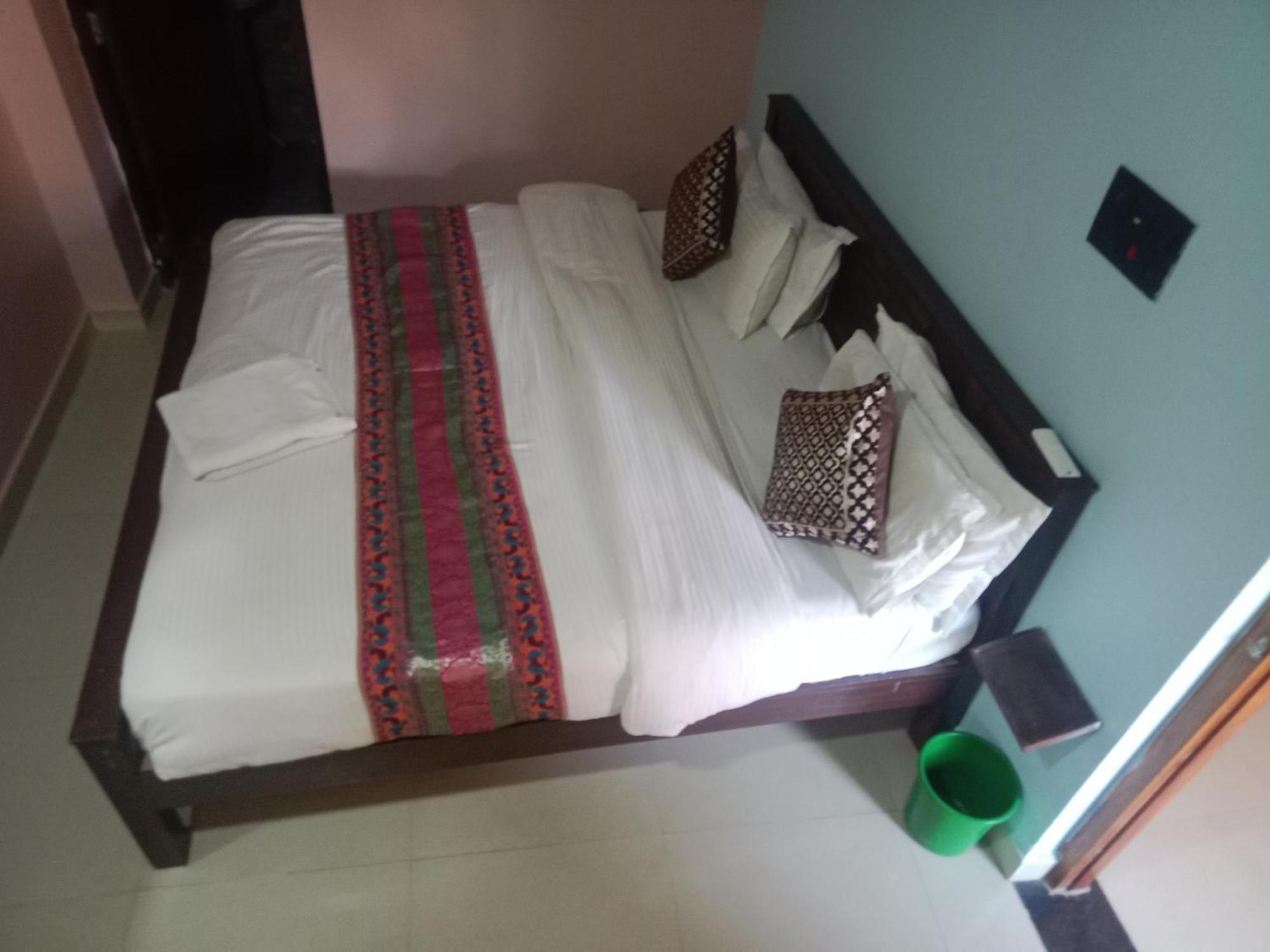 Hotel Neem Haveli Джайсалмер Экстерьер фото