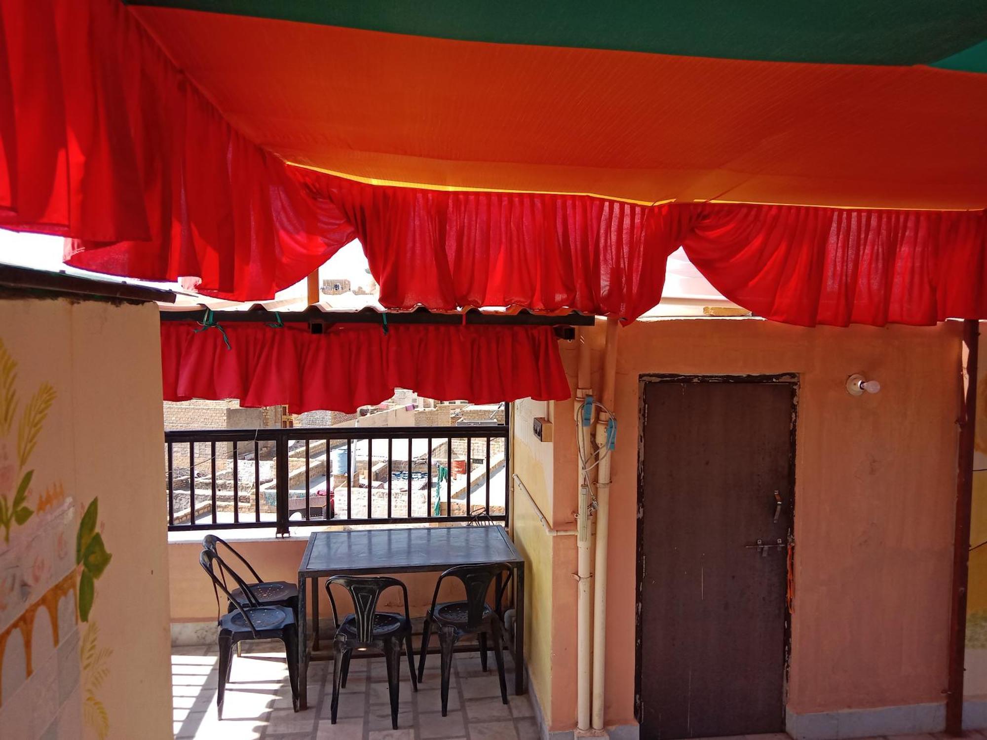 Hotel Neem Haveli Джайсалмер Экстерьер фото