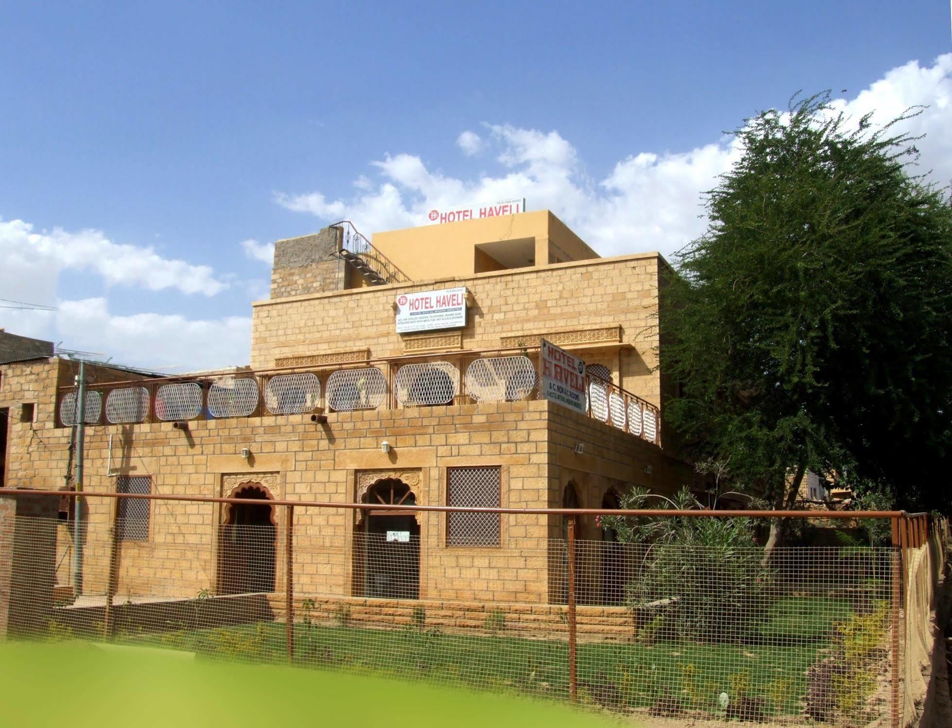 Hotel Neem Haveli Джайсалмер Экстерьер фото